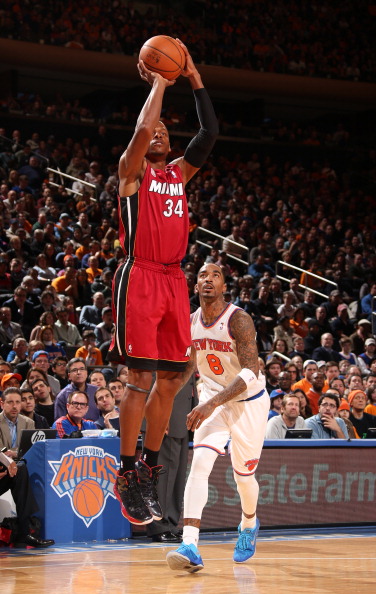 一位在新疆 一位在新疆